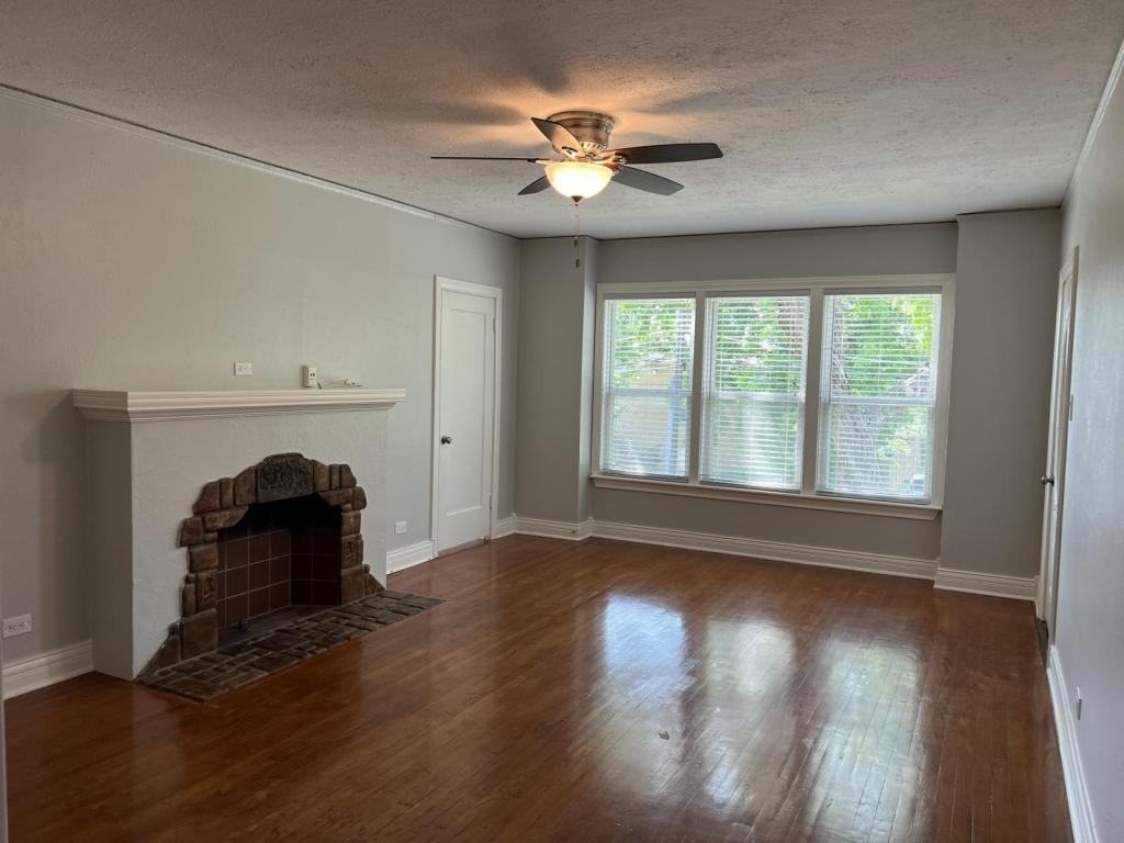 5933 Reiger Ave - Photo 5 of 15