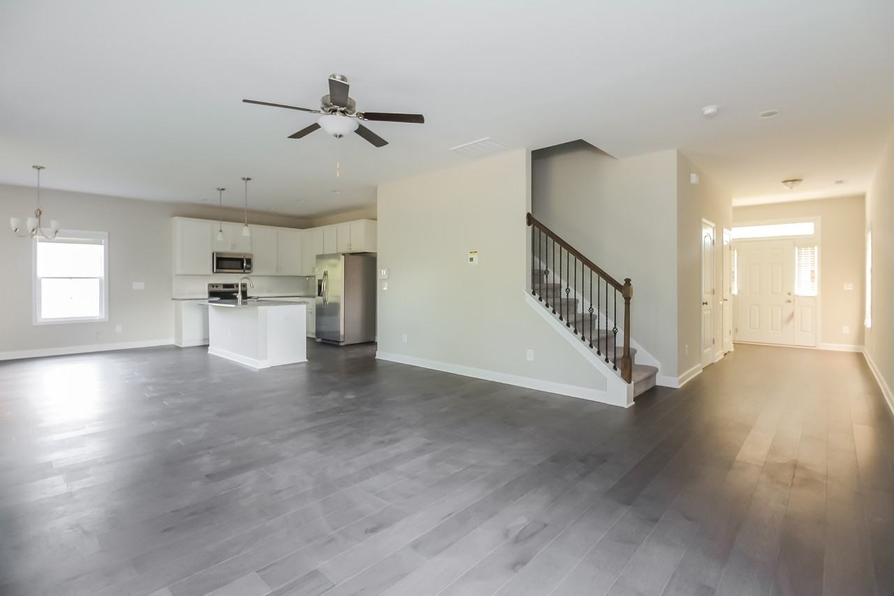 408 Anchor Hitch Ct - Photo 5 of 16
