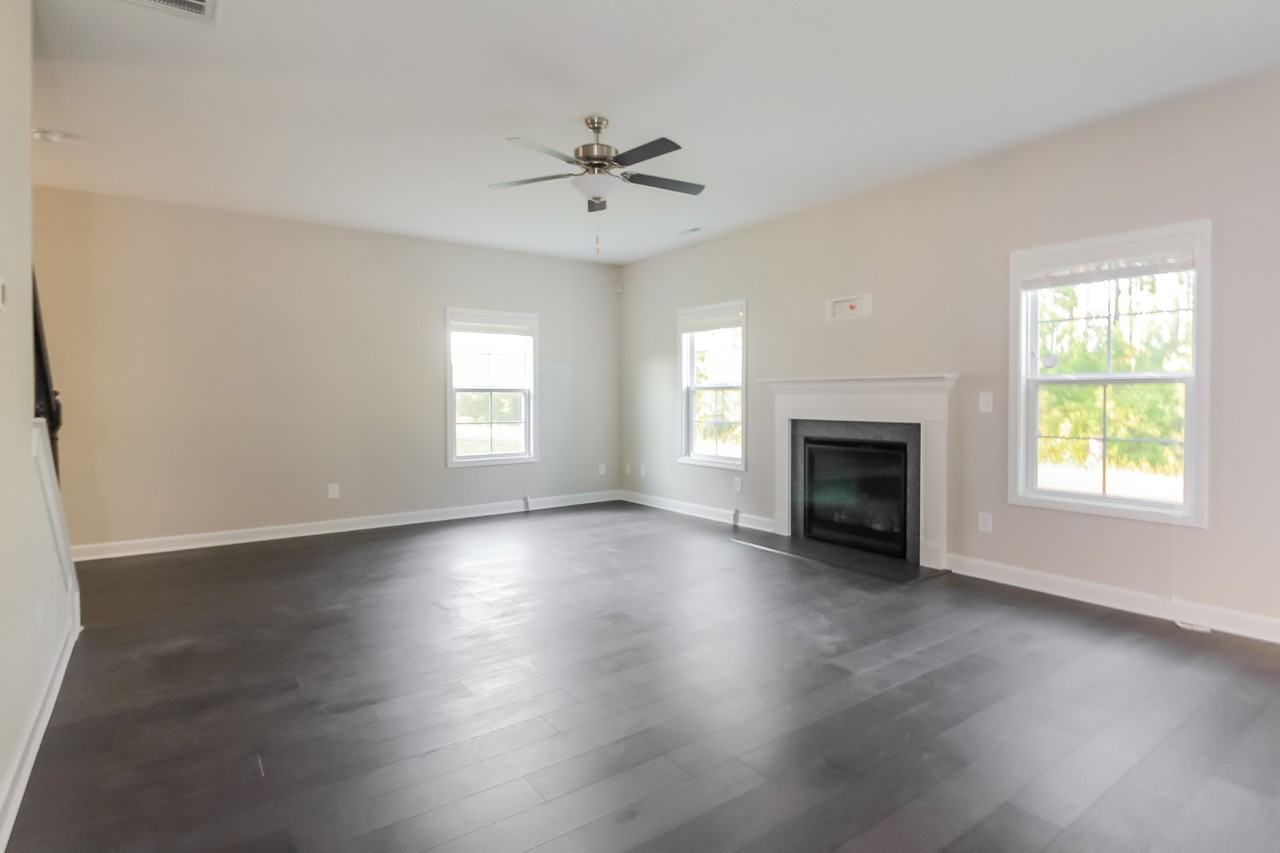 408 Anchor Hitch Ct - Photo 6 of 16