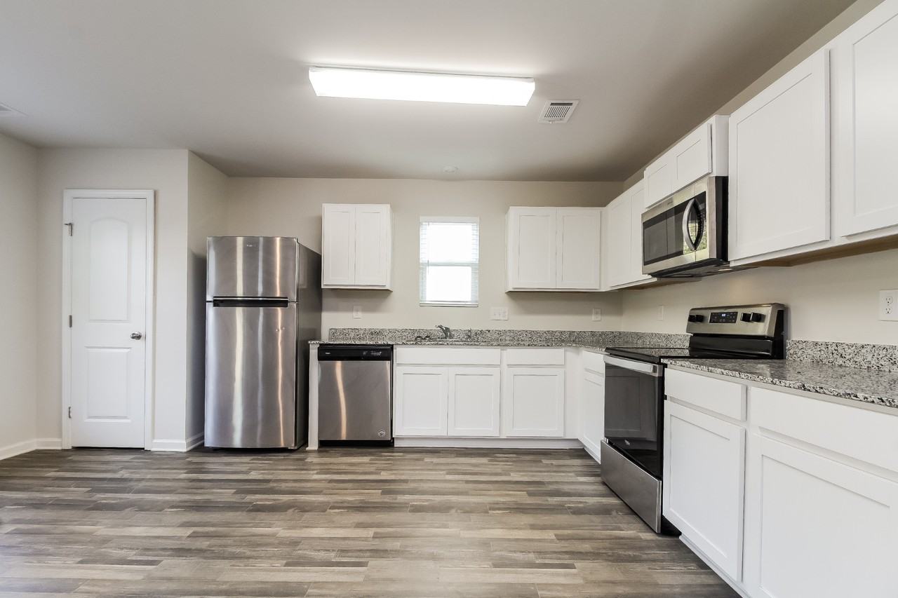 159 Evvalane Dr - Photo 5 of 16
