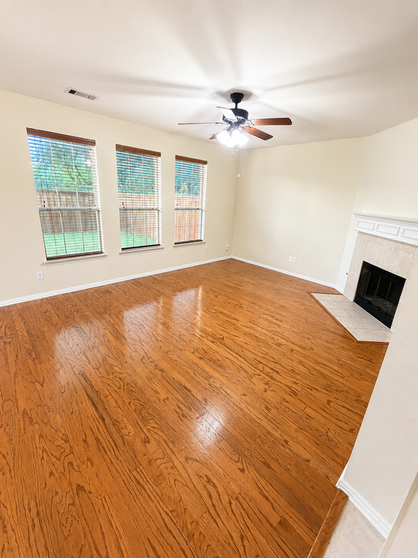 5000 Crossvine Ln - Photo 3 of 12