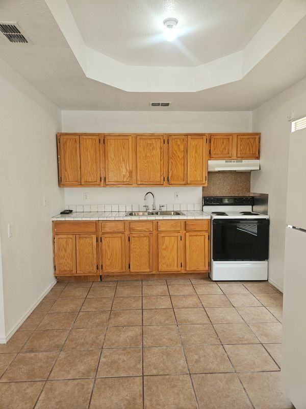 226 Camelia St ##A - Photo 3 of 3