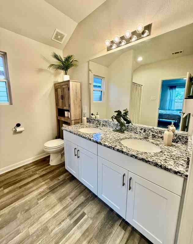 302 Del Monte Dr - Photo 7 of 30