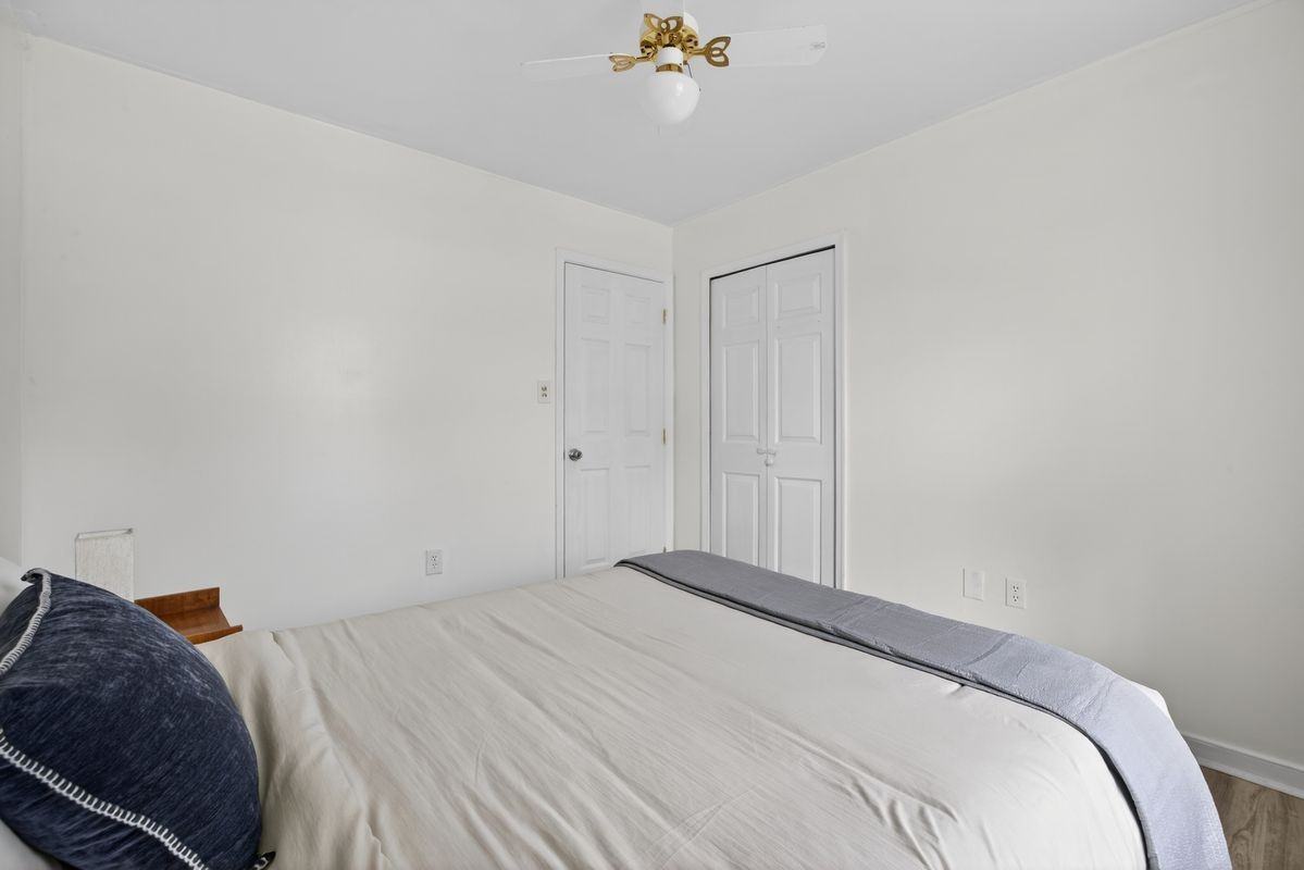 136 Stevens Dr - Photo 5 of 41