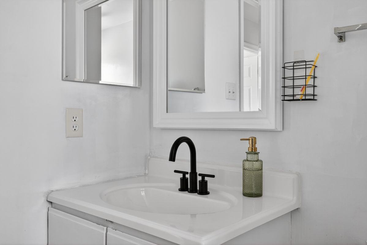 136 Stevens Dr - Photo 6 of 41