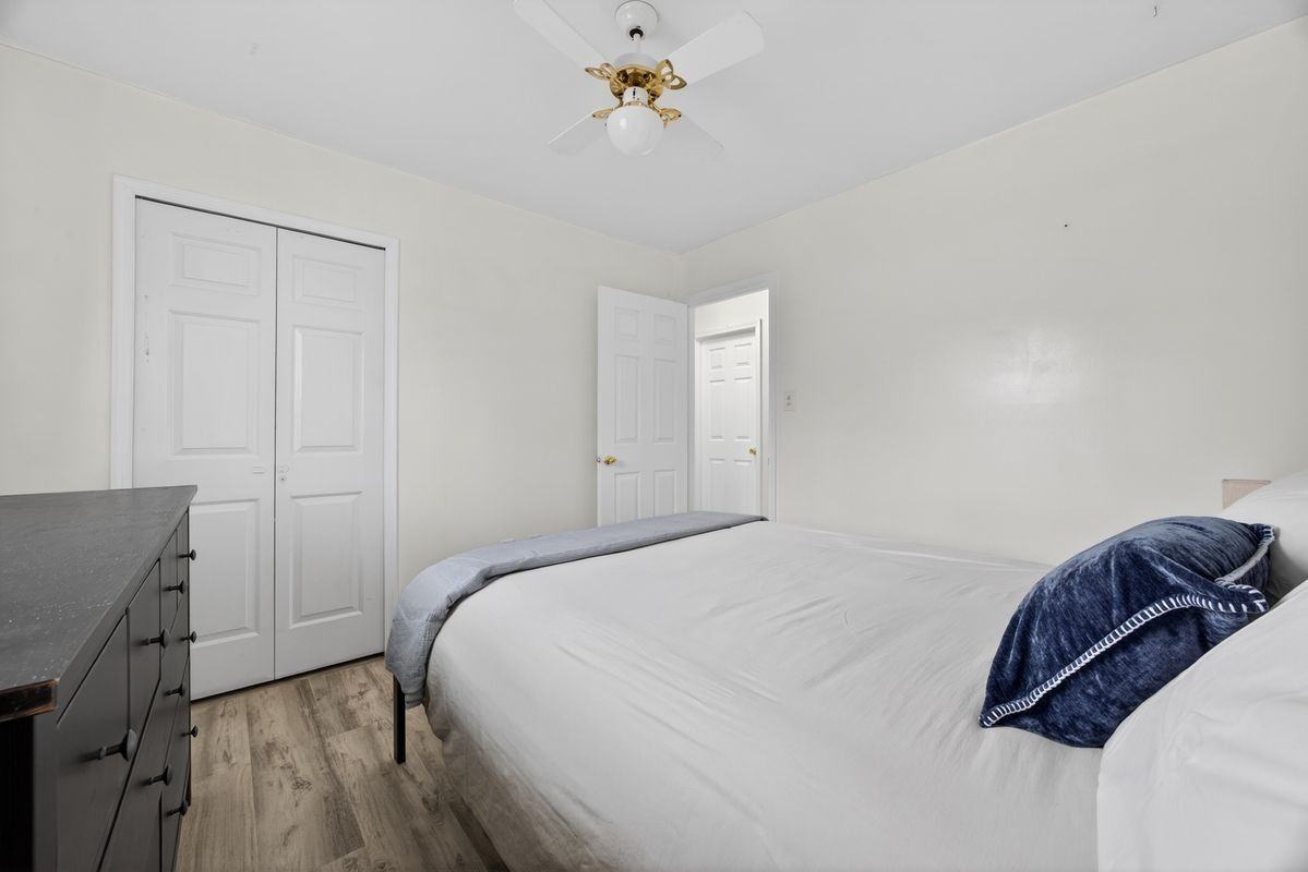 136 Stevens Dr - Photo 7 of 41