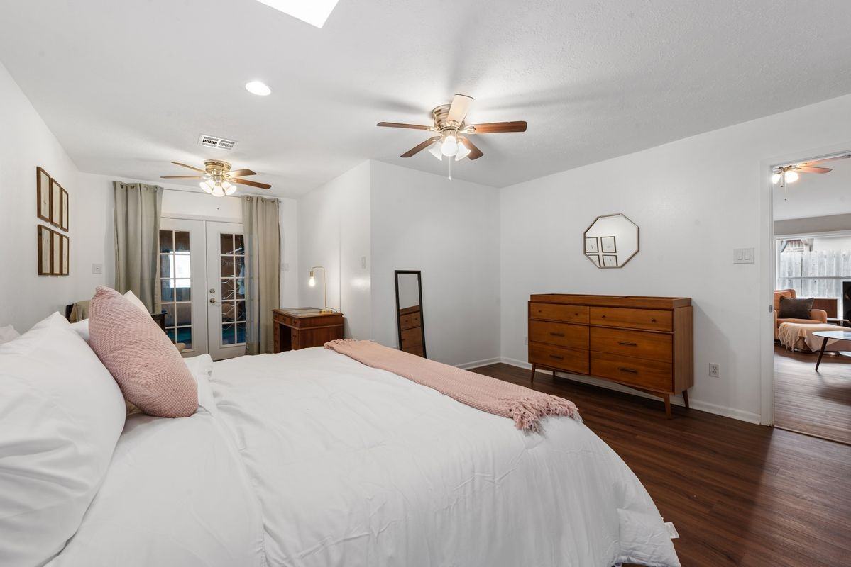 2907 Broadmoor Dr - Photo 6 of 37