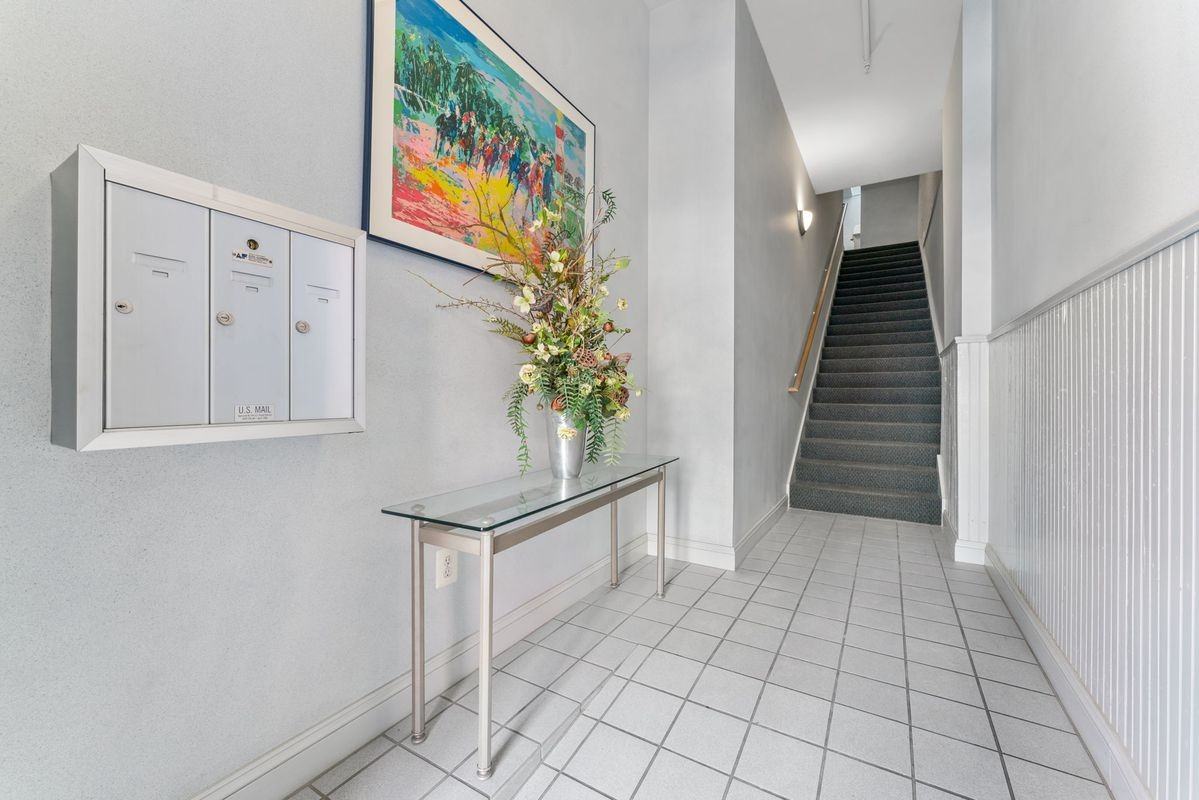 28 E Patrick St - Photo 3 of 12