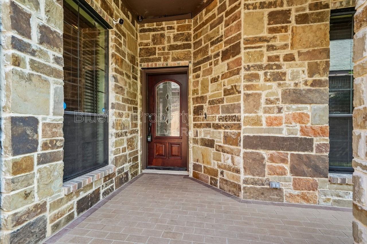 7654 Culebra Vly - Photo 3 of 31