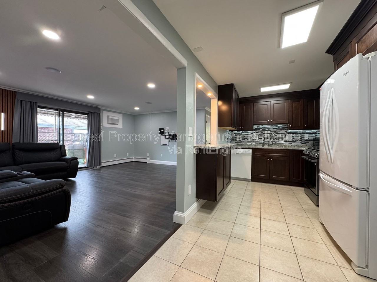 50 Colonial Dr #8 - Photo 7 of 14
