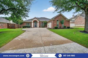 featured image of 608 Walnut Hollow Dr