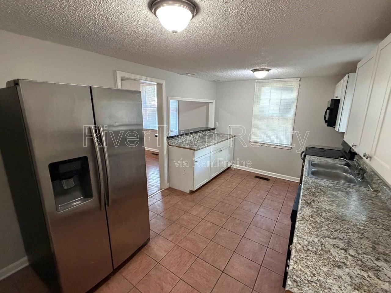 736 Echles St - Photo 6 of 18