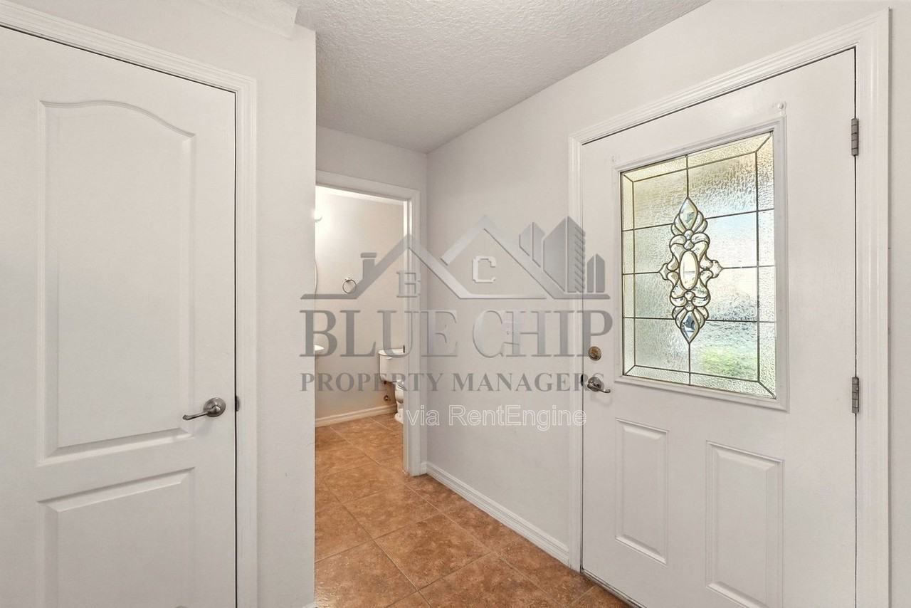 13800 Golden Russet Dr - Photo 6 of 35