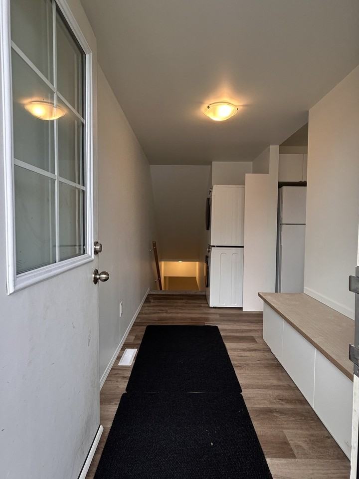 11213 51 St Nw - Photo 2 of 42