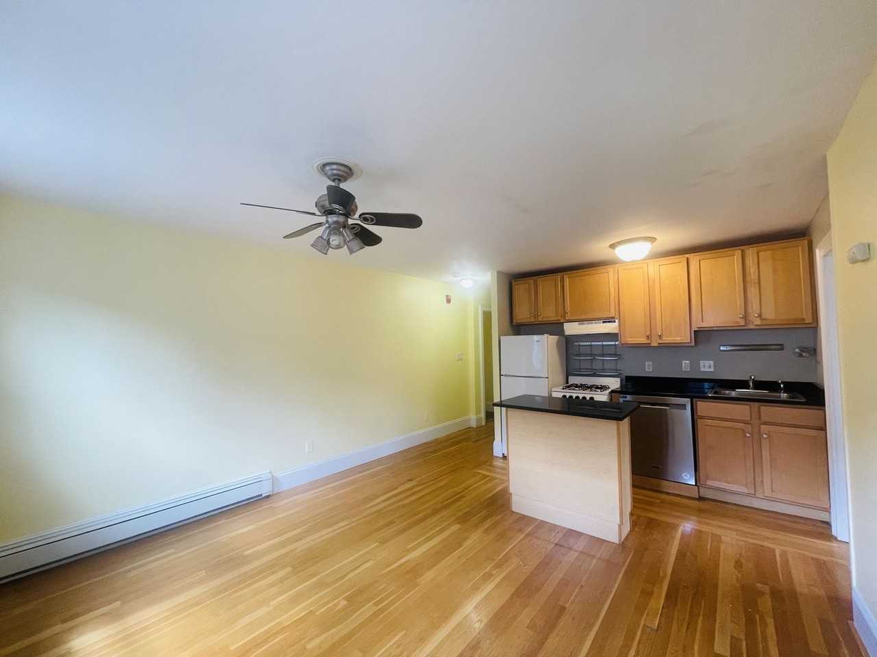 138 Huron Ave #12 - Photo 2 of 12