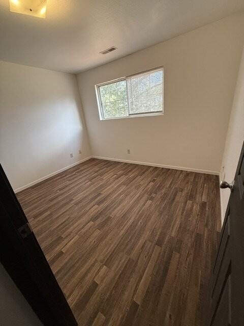1104 S Wines St Apt A - Photo 2 of 6