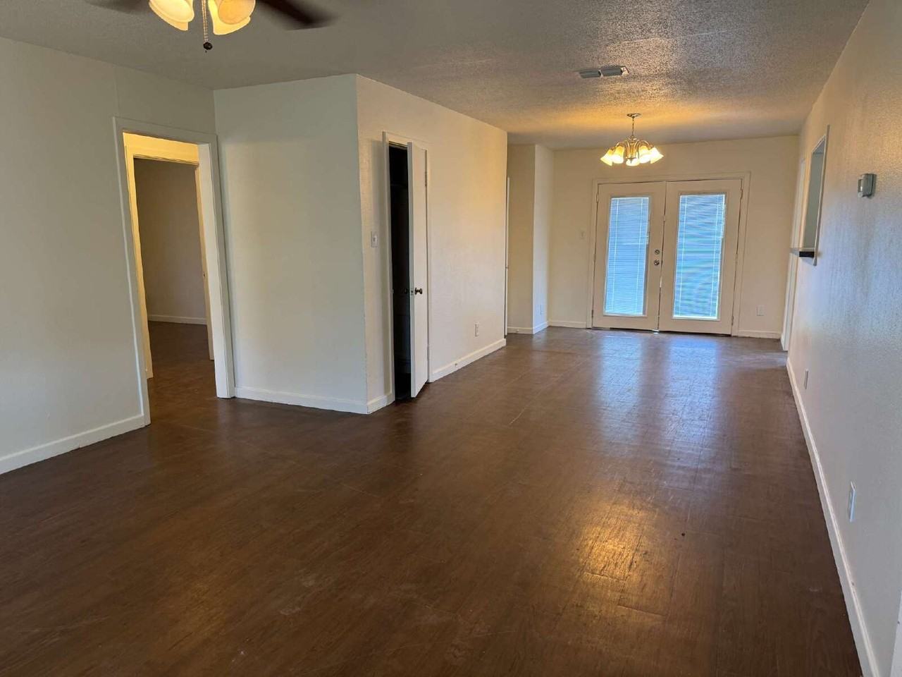3019 47th St - Photo 3 of 12