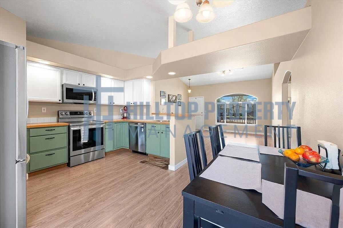 8104 Waterleaf Ave - Photo 2 of 23
