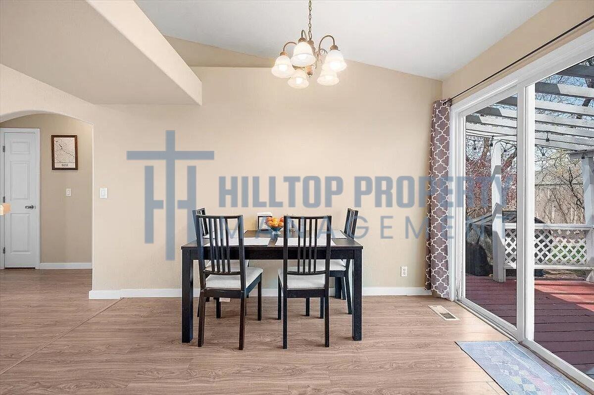 8104 Waterleaf Ave - Photo 4 of 23