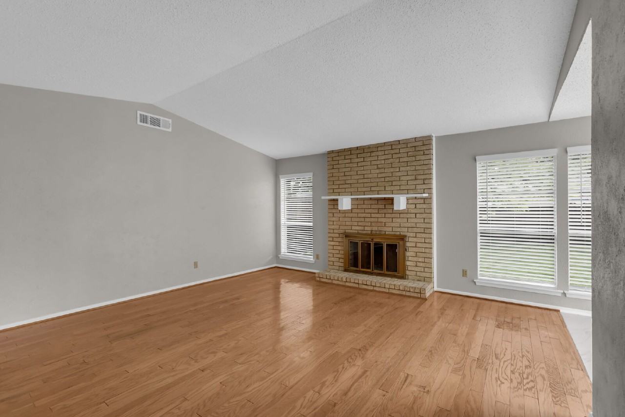 1906 Arvada Dr - Photo 7 of 33