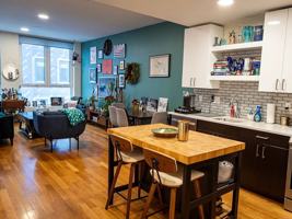 featured image of 10 Taber St
