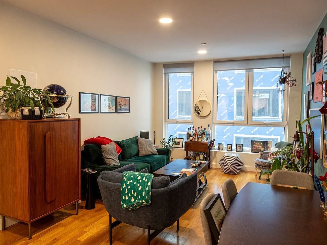 10 Taber St - Photo 4 of 9