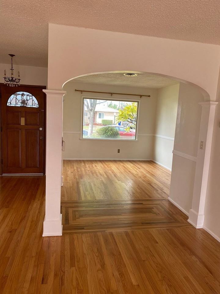 11820 Pomering Rd - Photo 2 of 11