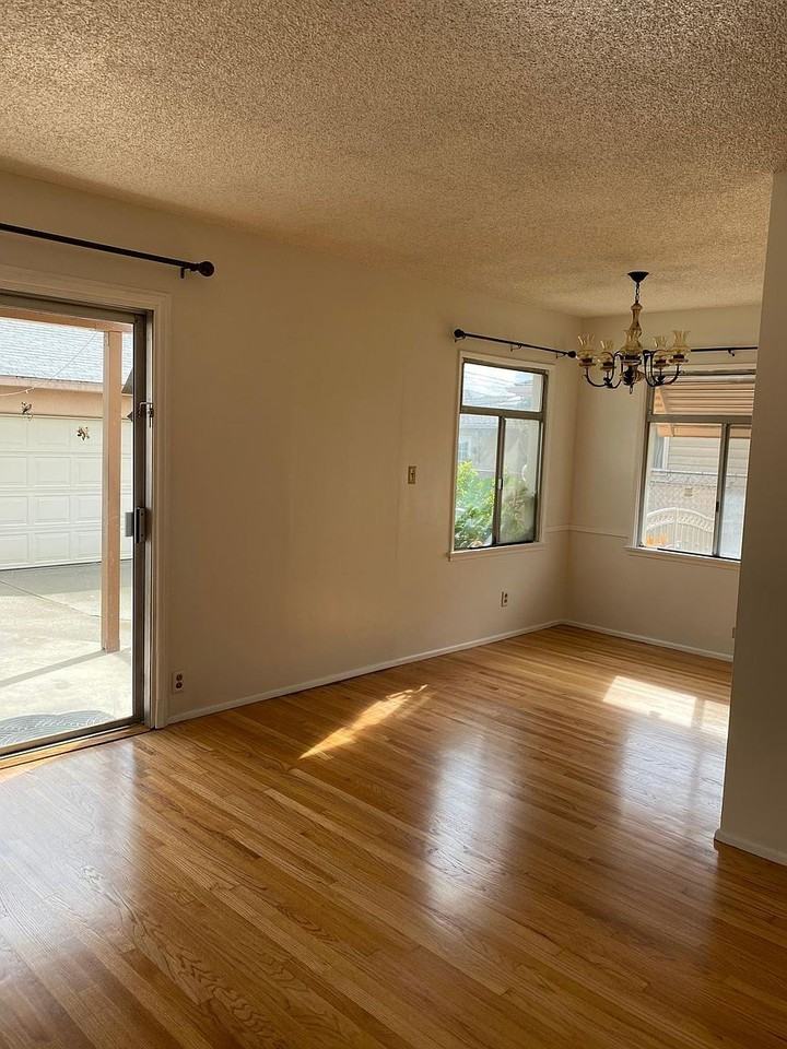 11820 Pomering Rd - Photo 3 of 11