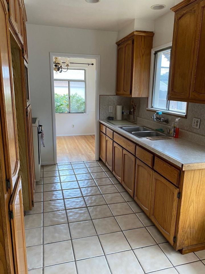 11820 Pomering Rd - Photo 4 of 11