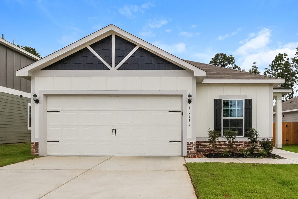 15648 Plum Brook Dr