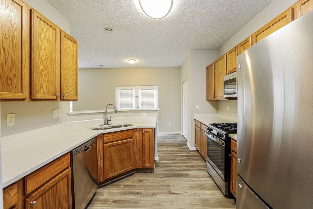 7050 Silver Bend Overlook - Photo 7 of 17