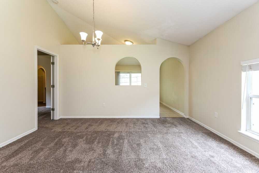 12744 Ashbrook Cir W - Photo 6 of 16