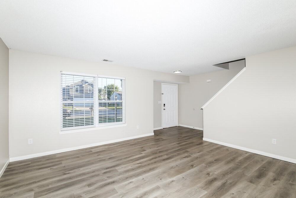 4204 Dunedin Ct - Photo 4 of 17