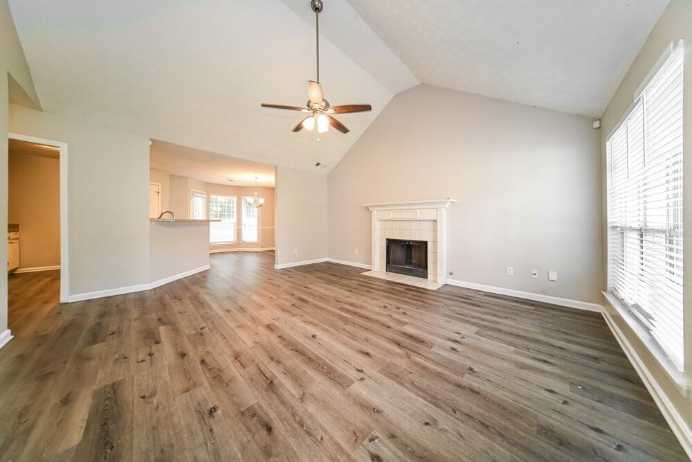 642 Beaver Run Trce - Photo 3 of 16