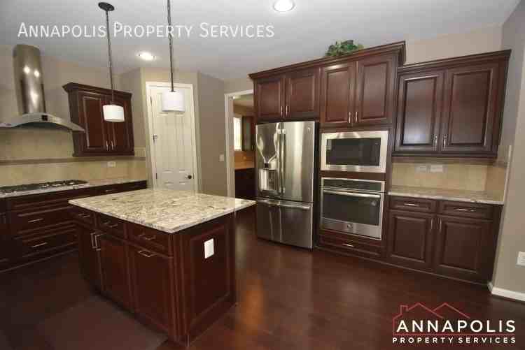 402 Saint Martins Choice Ln - Photo 4 of 41