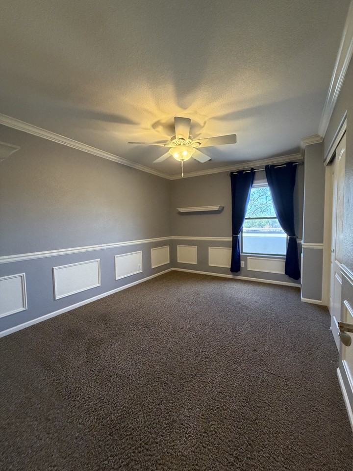 2504 W Hedgehog Pl #NA - Photo 2 of 20