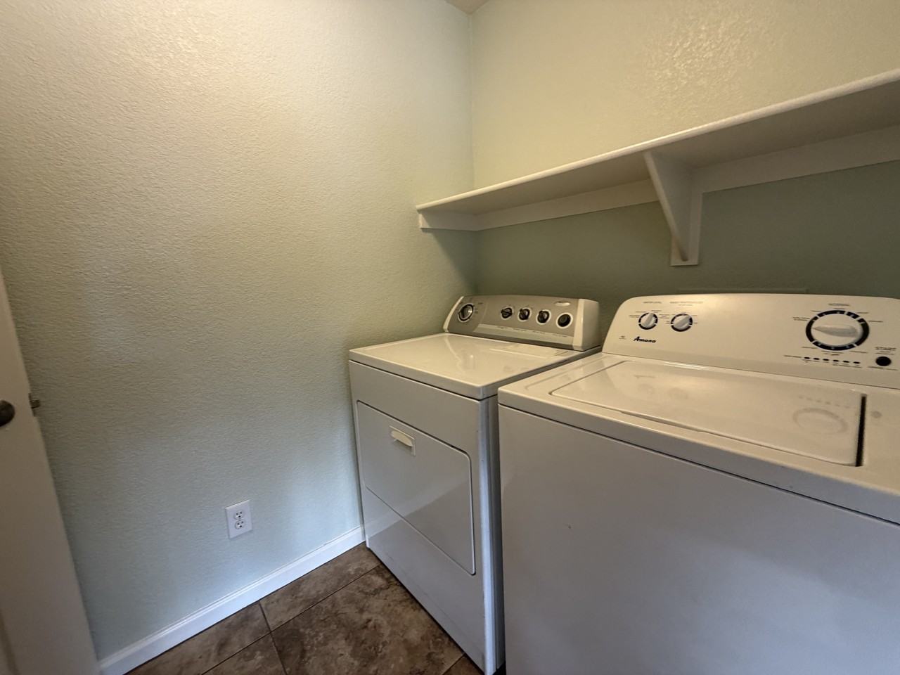 2504 W Hedgehog Pl #NA - Photo 5 of 20