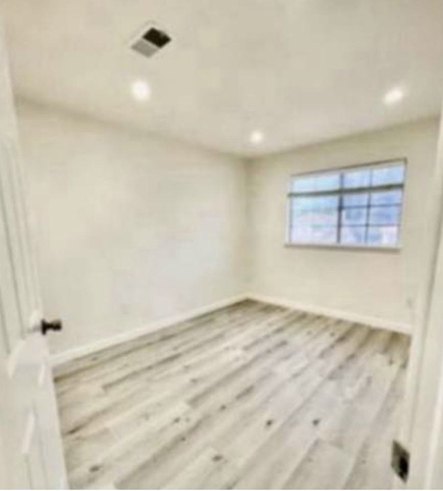2828 Hillcrest Ave #NA - Photo 2 of 4