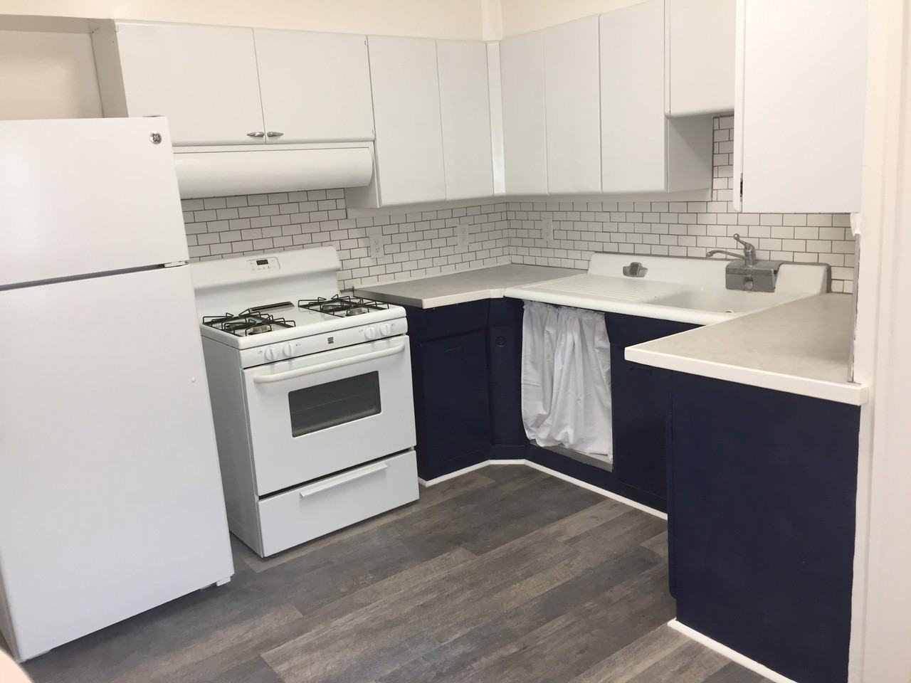 409 5th St S #409 - Photo 7 of 10