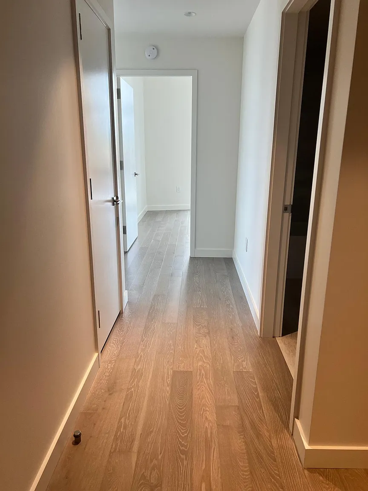 889 103rd Ave Ne #404 - Photo 7 of 18