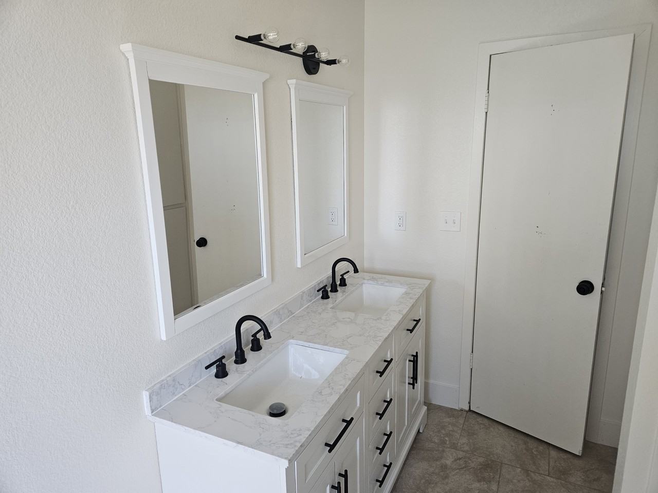 2388 Lone Tree Rd #NA - Photo 2 of 6
