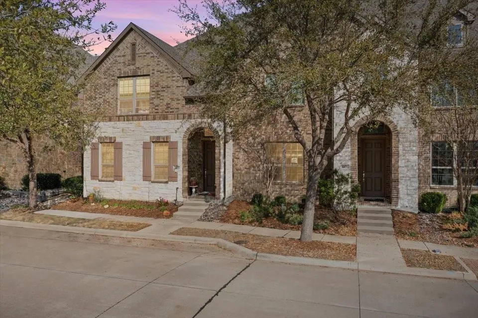 4433 Blackjack Oak Dr #NA - Photo 3 of 35