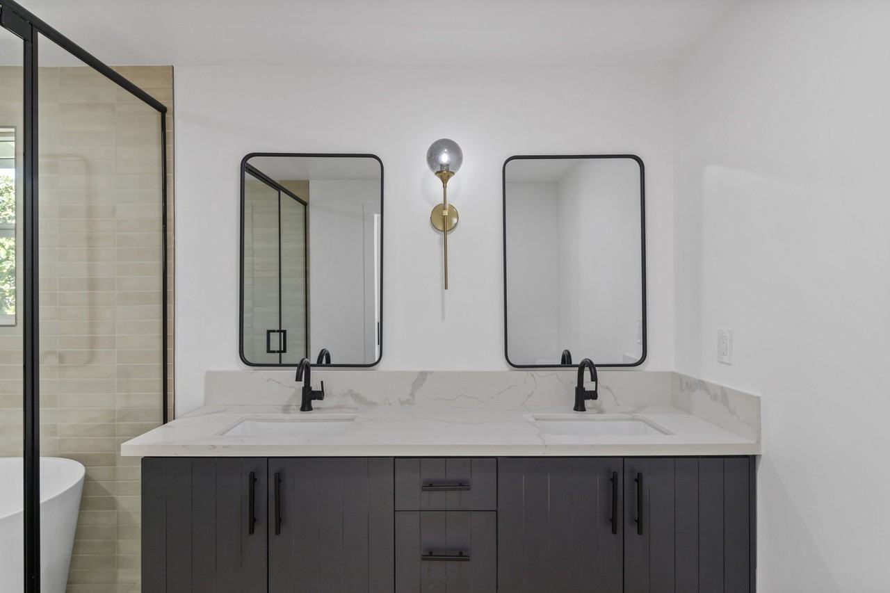 5261 Allott Ave #NA - Photo 5 of 16