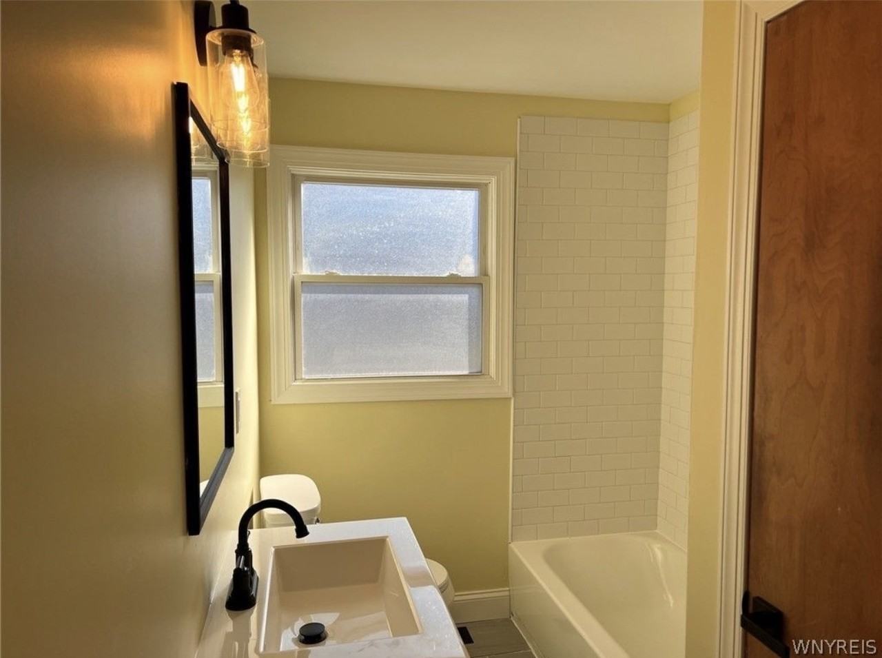 184 Colby St #NA - Photo 3 of 6