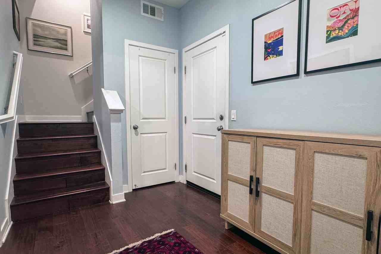 211 Westpark Ct #601 - Photo 3 of 23