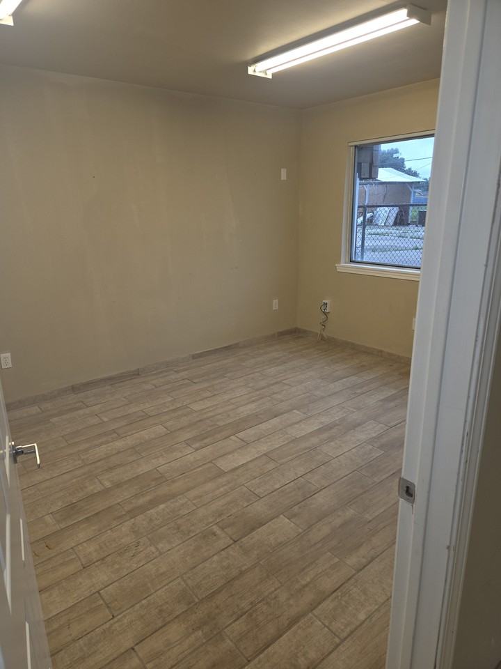 3003 Jean Lafitte Pkwy #NA - Photo 4 of 17