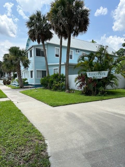 408 S Riverside Dr #5 - Photo 2 of 24