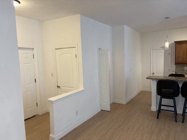 408 S Riverside Dr #5 - Photo 3 of 24