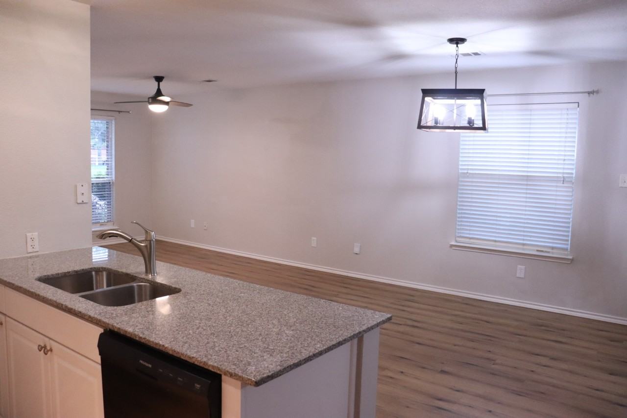 1776 Lago Vis #NA - Photo 6 of 16