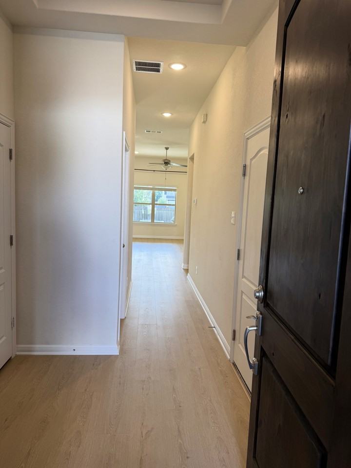 1541 Harrongton Way #NA - Photo 3 of 26